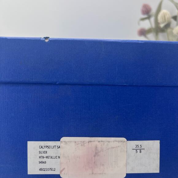 Stuart Weitzman Calypso Square Toe Sandals Metallic Silver S4563 Women 5B NWB - Picture 11 of 11